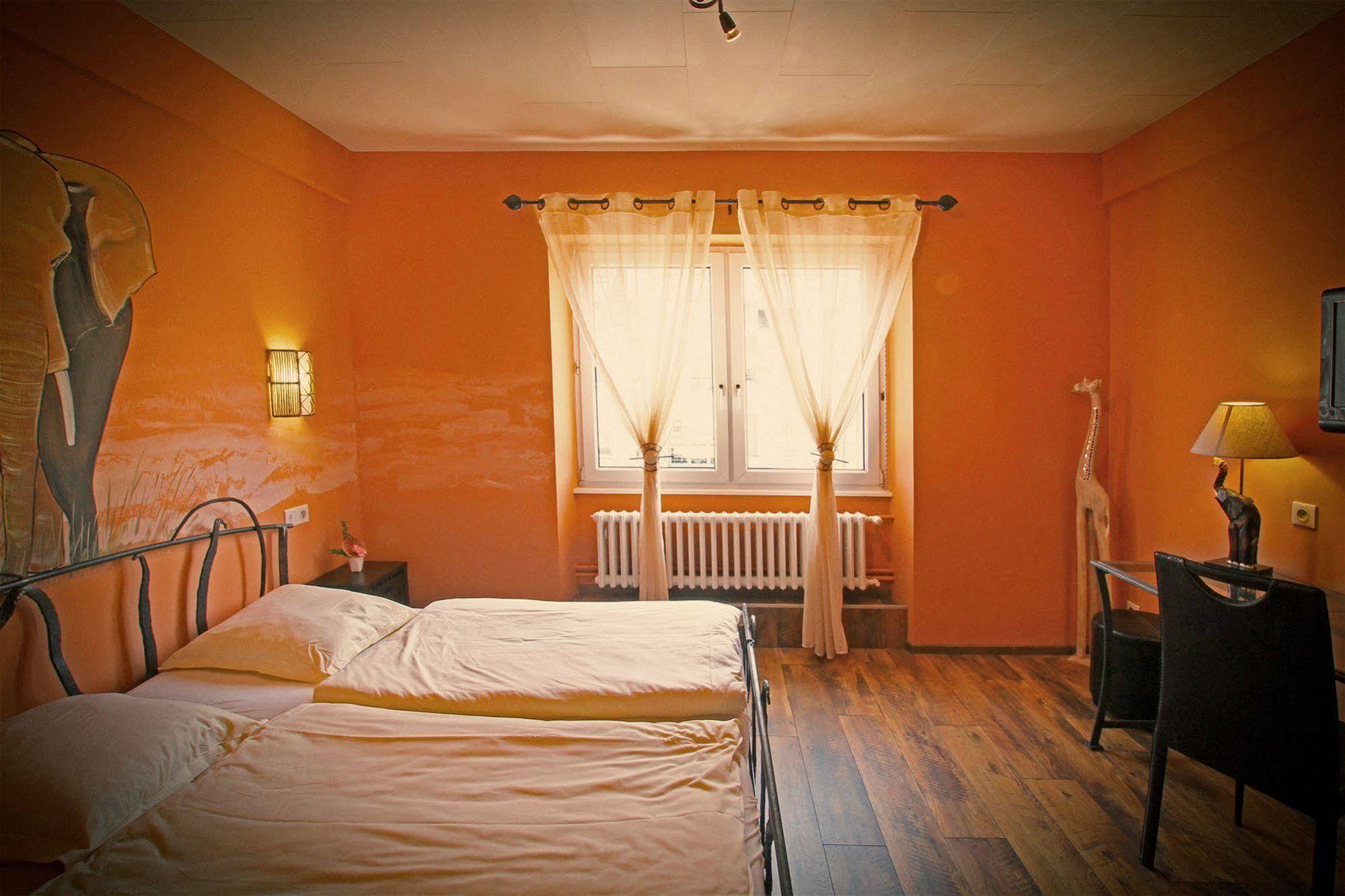 Hotel Champ Alsace آغينو المظهر الخارجي الصورة
