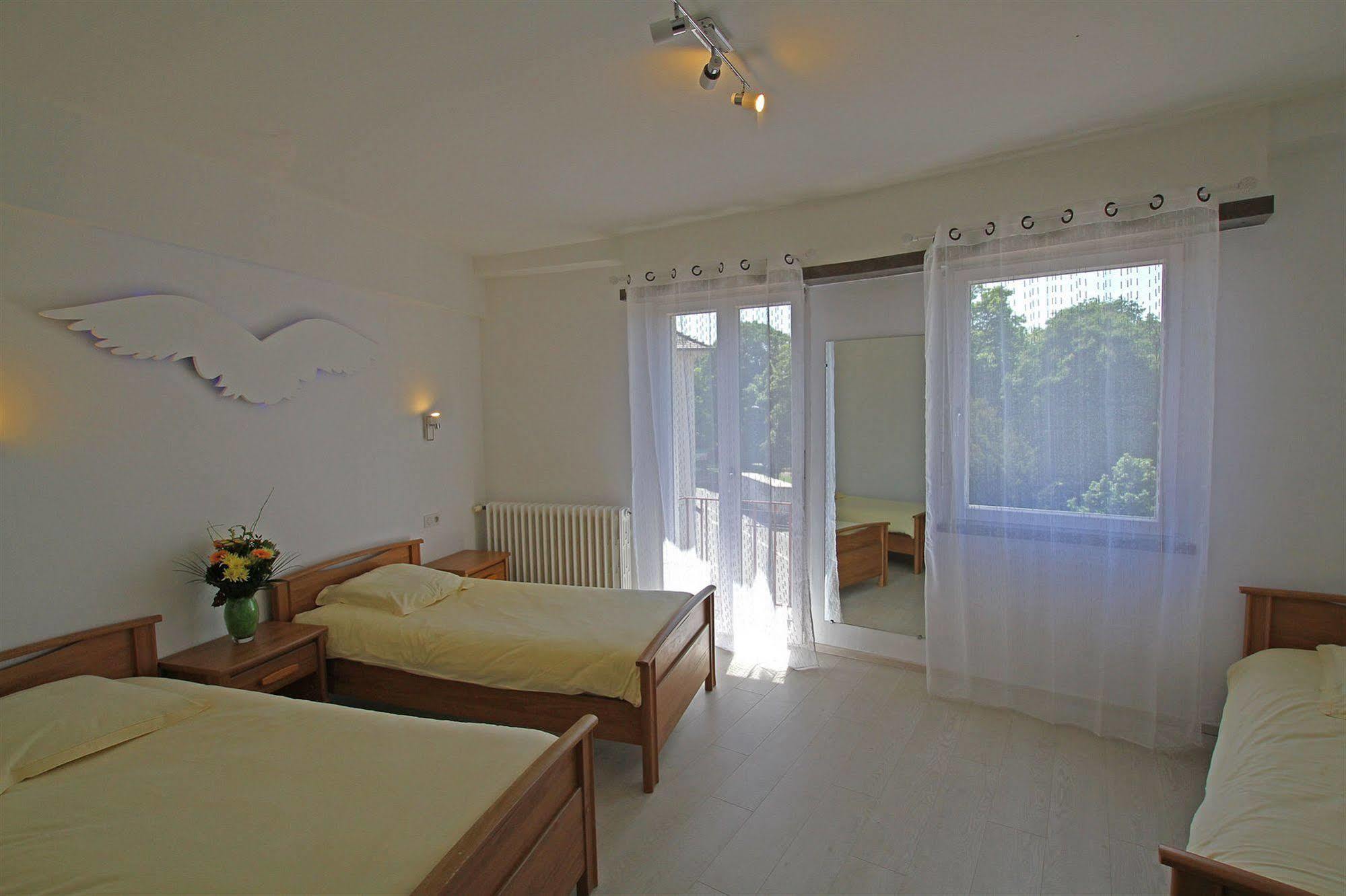 Hotel Champ Alsace آغينو المظهر الخارجي الصورة