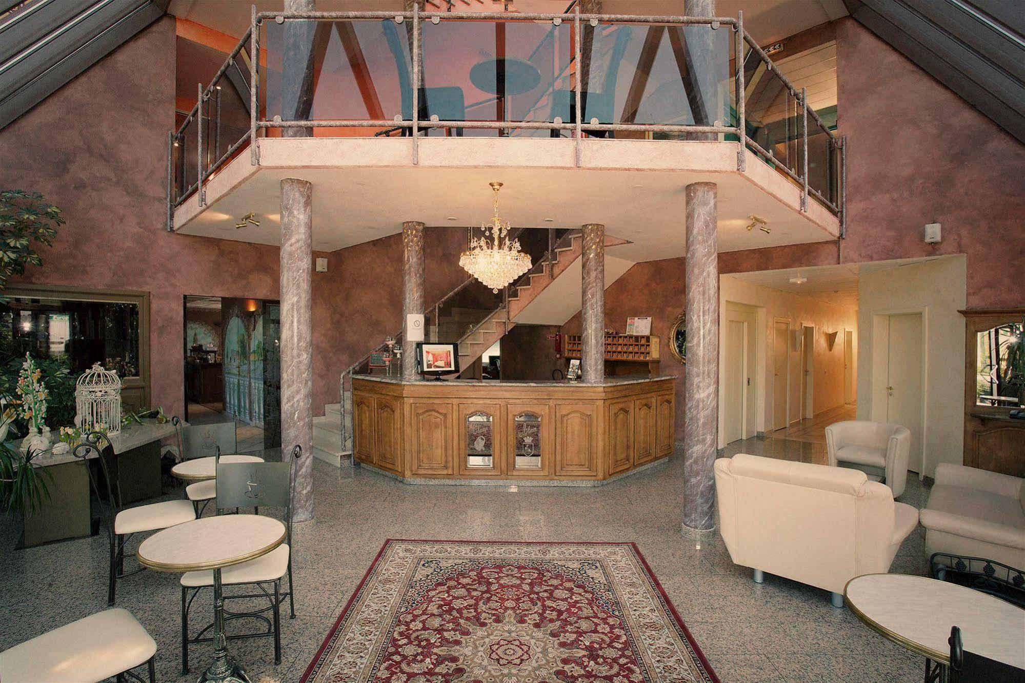 Hotel Champ Alsace آغينو المظهر الخارجي الصورة